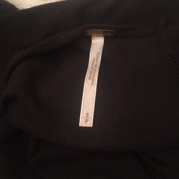 Free People Open back flowy black top - Picture 6 of 6